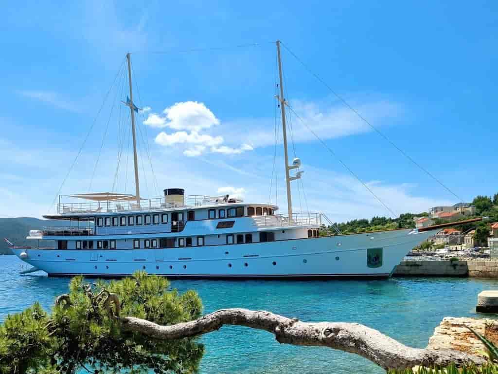 Boat picture 7