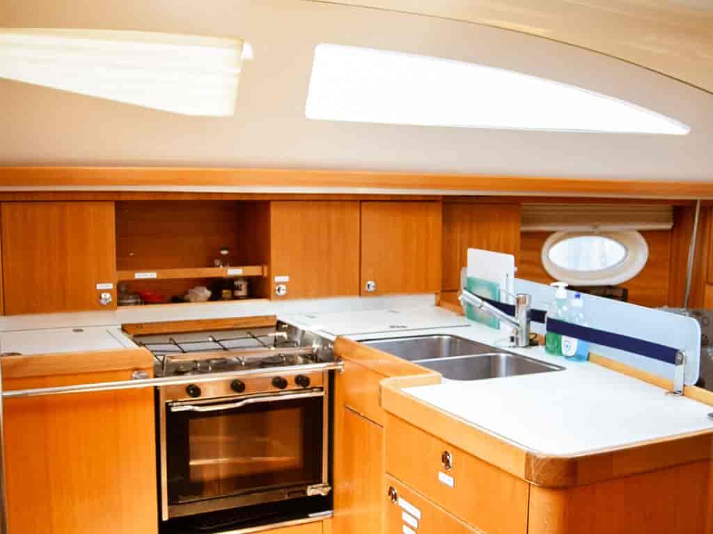 Boat picture 13