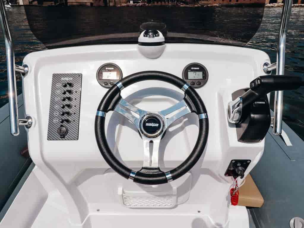 Boat picture 13