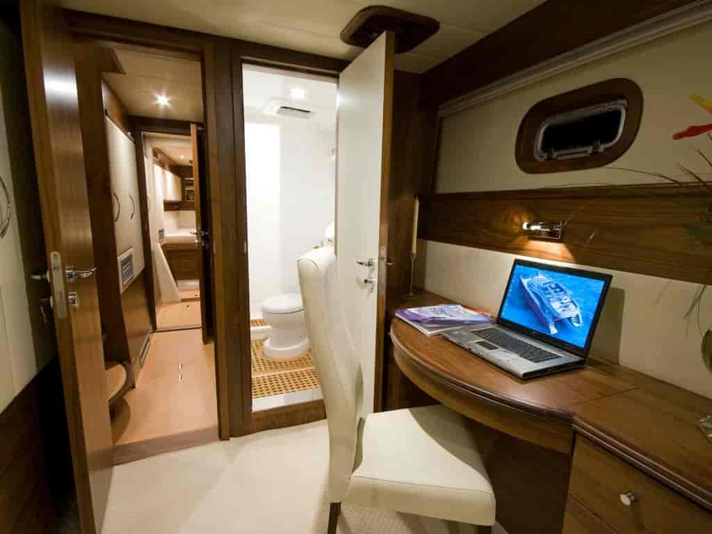Boat picture 14