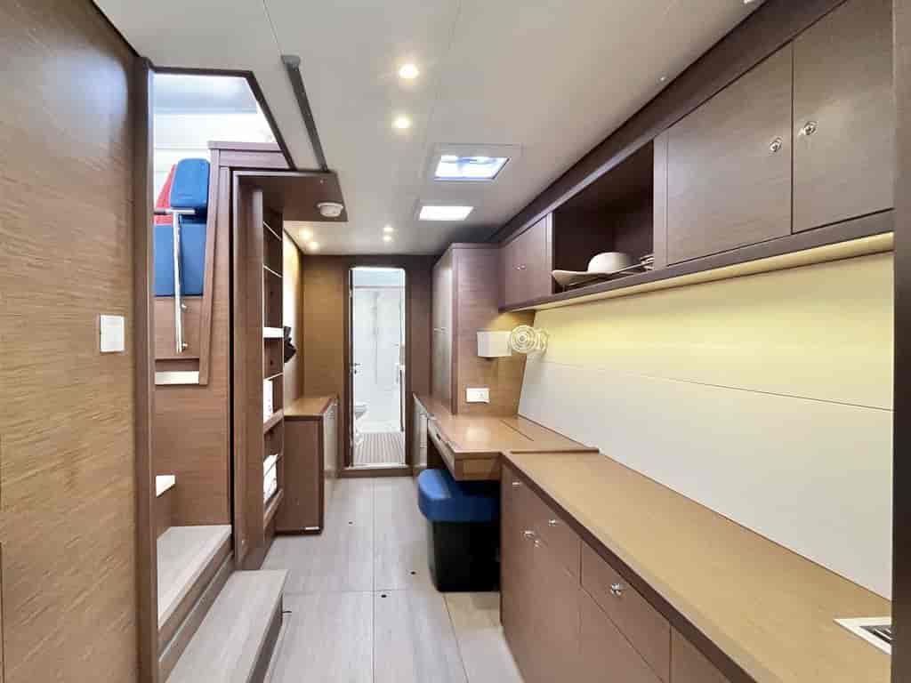 Boat picture 9