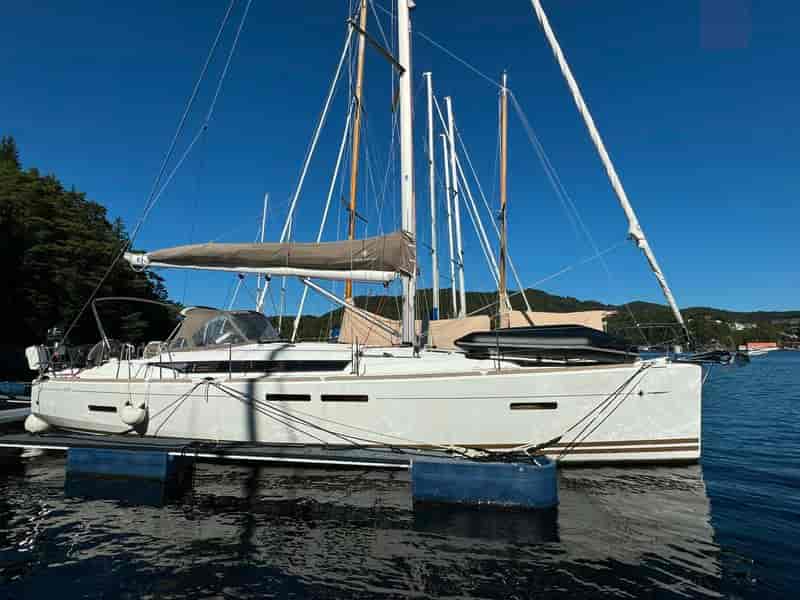 Photo of undefined, image 1 of 17