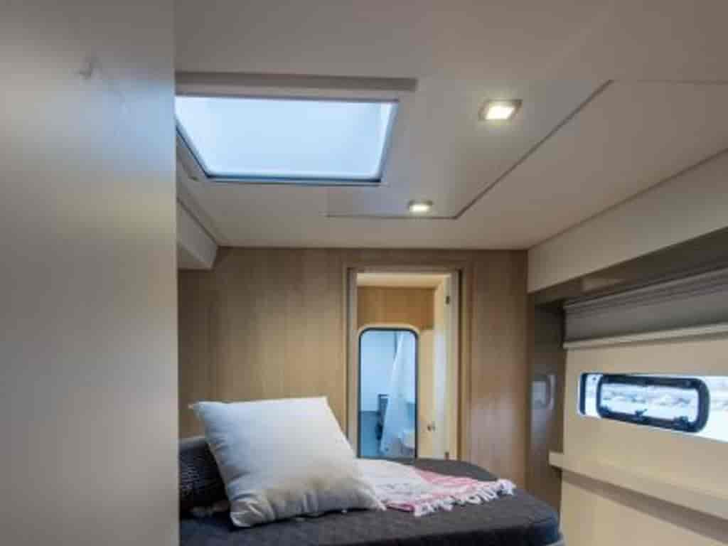 Boat picture 9