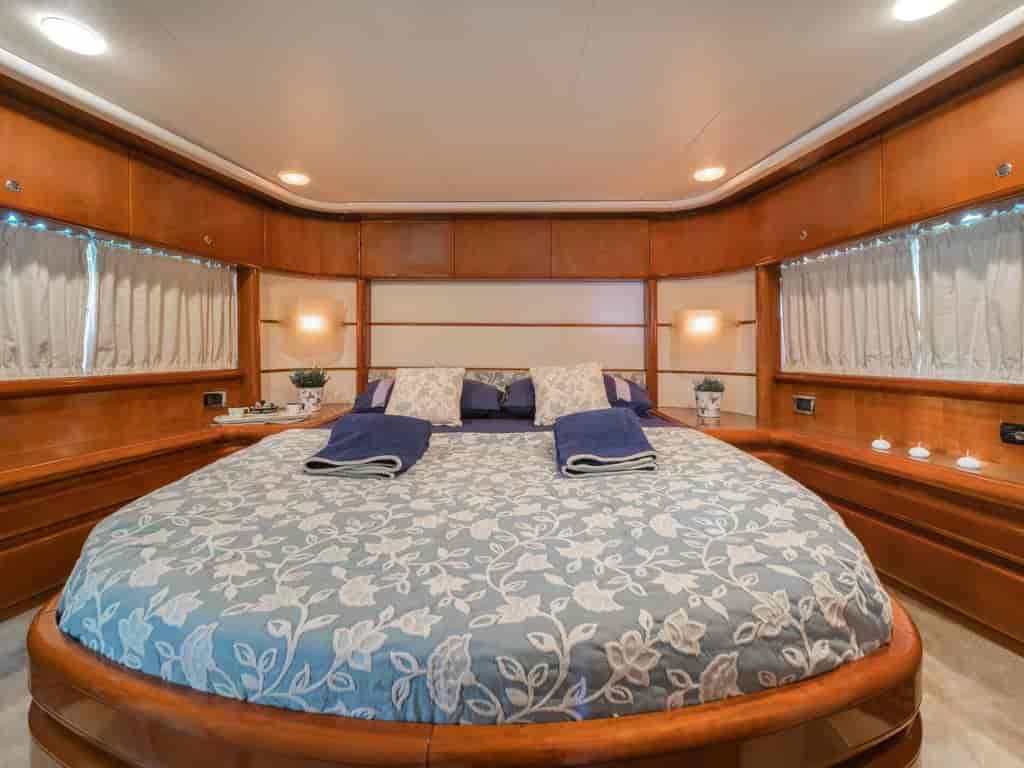 Boat picture 16