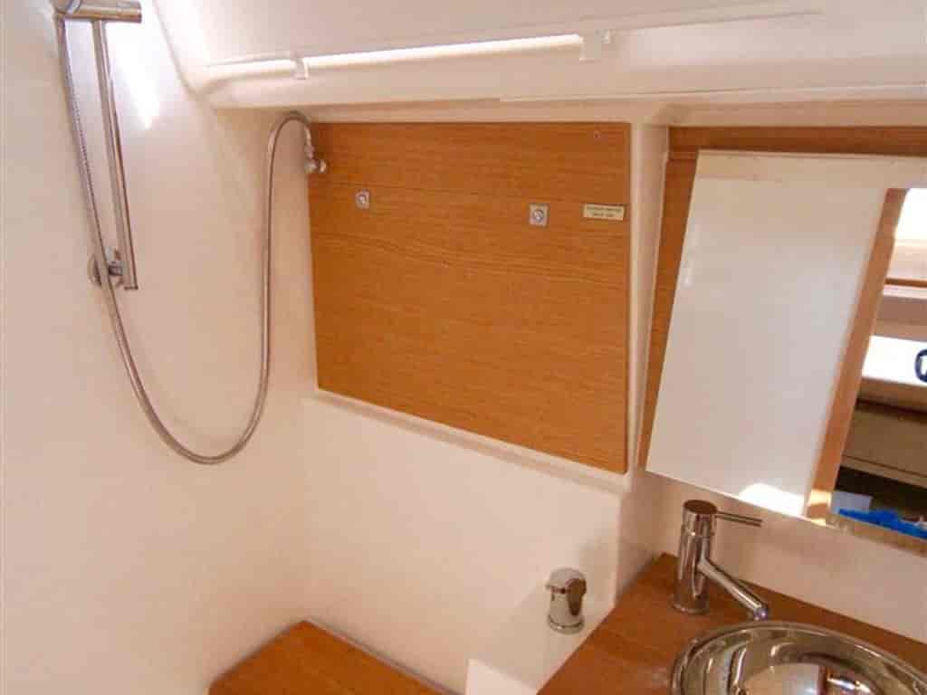 Boat picture 16