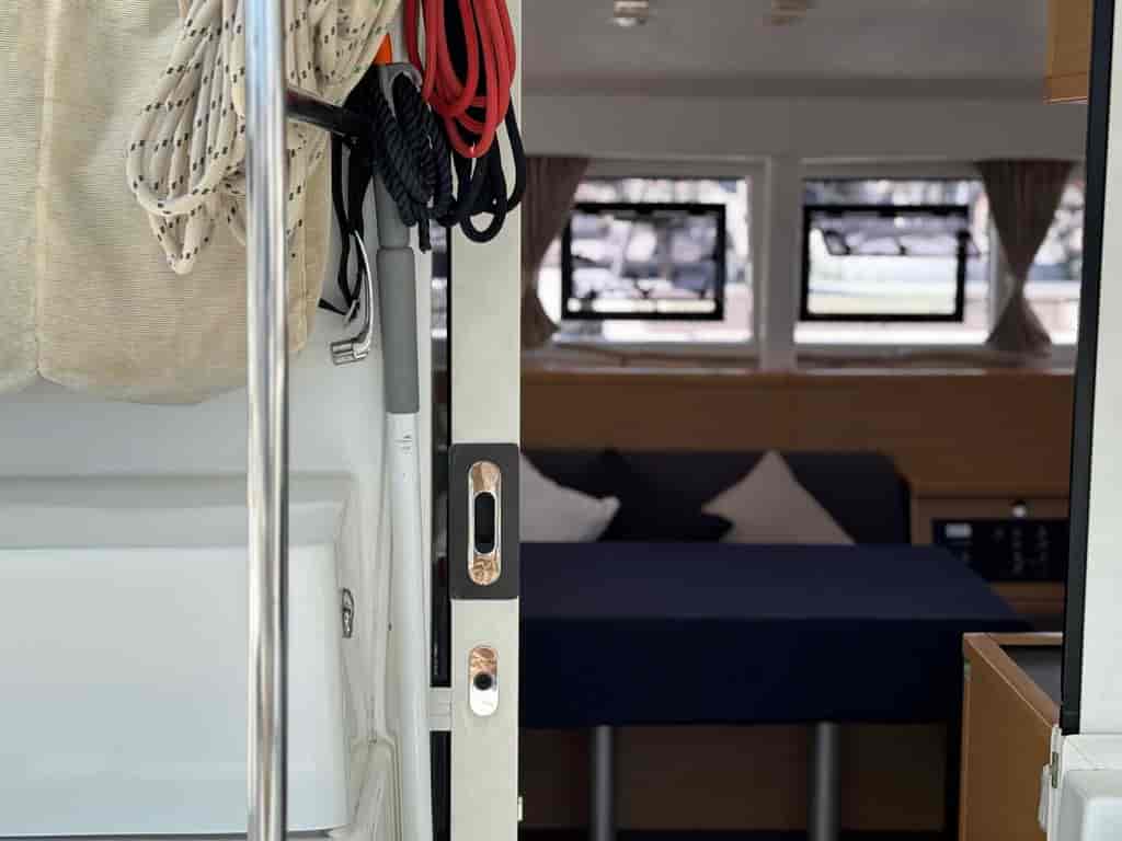 Boat picture 17