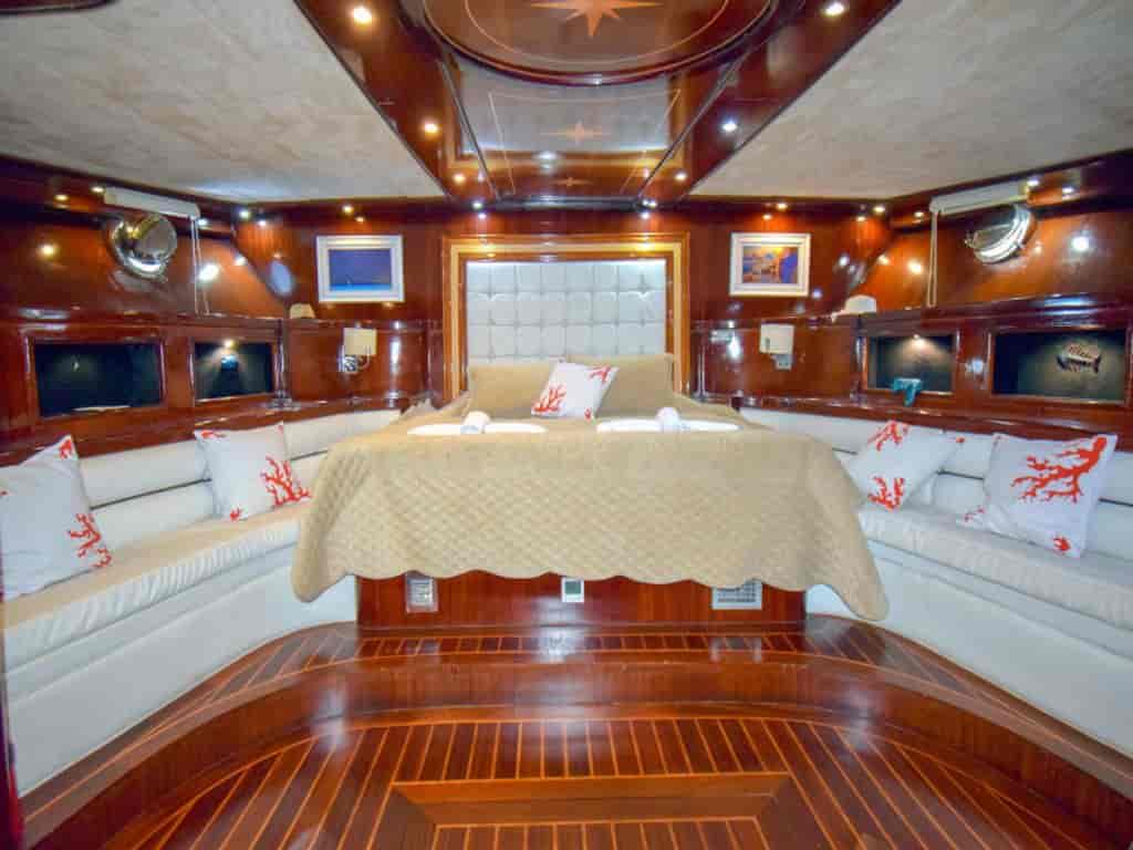 Boat picture 18