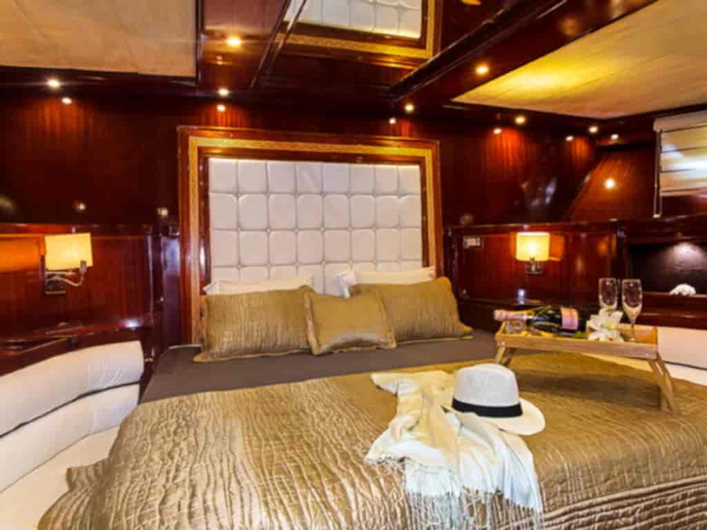 Boat picture 9
