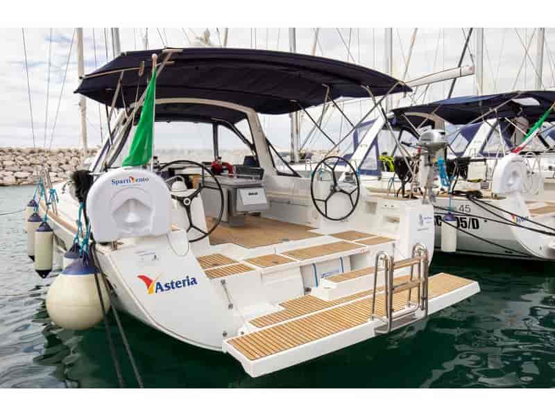 Photo of undefined, image 1 of 25