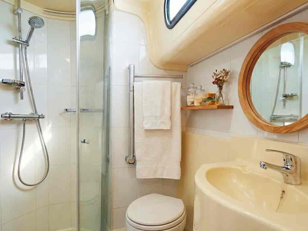 Boat picture 7