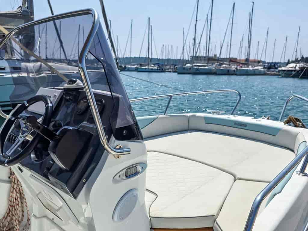Boat picture 12