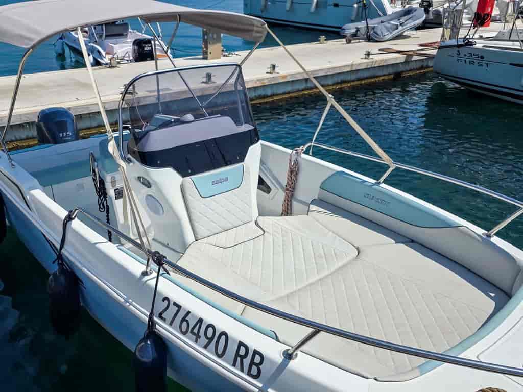 Boat picture 9