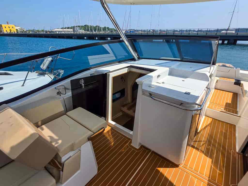 Boat picture 14