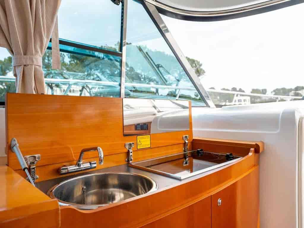 Boat picture 14