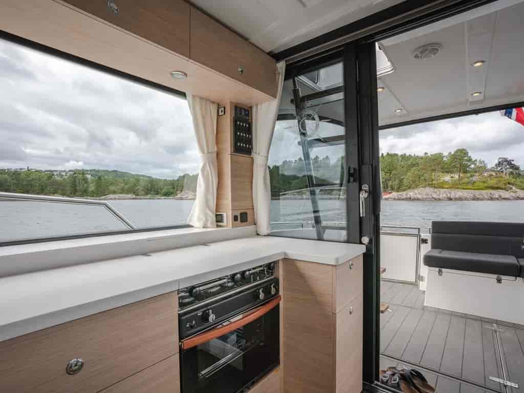 Boat picture 17