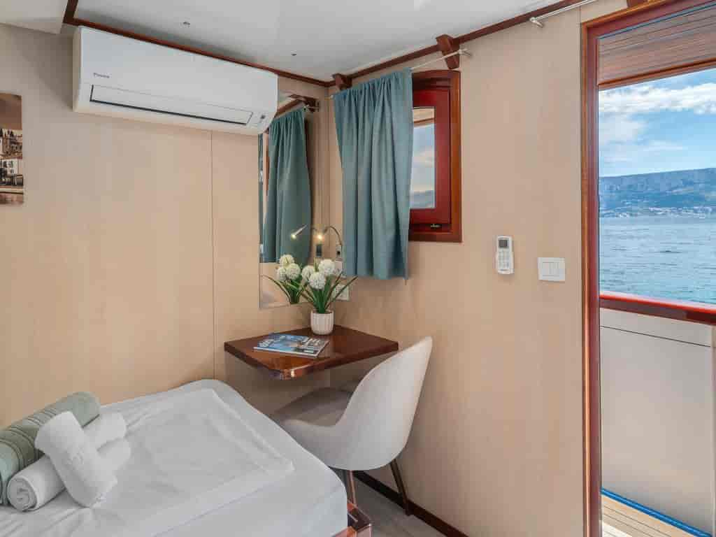 Boat picture 45