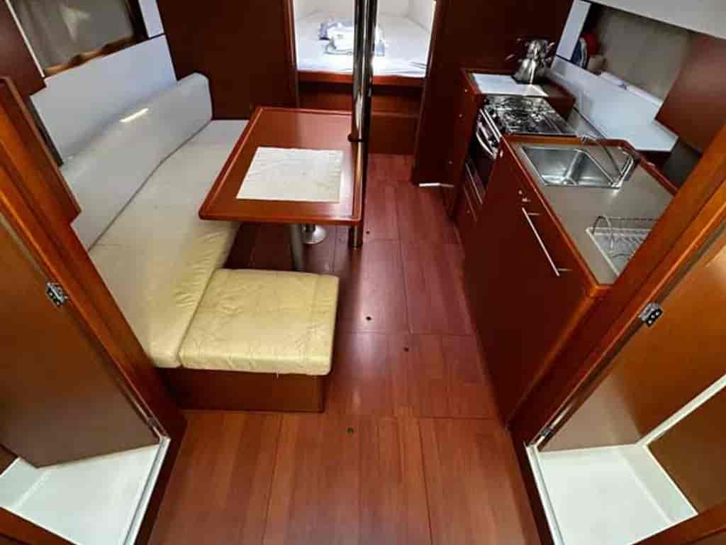 Boat picture 9