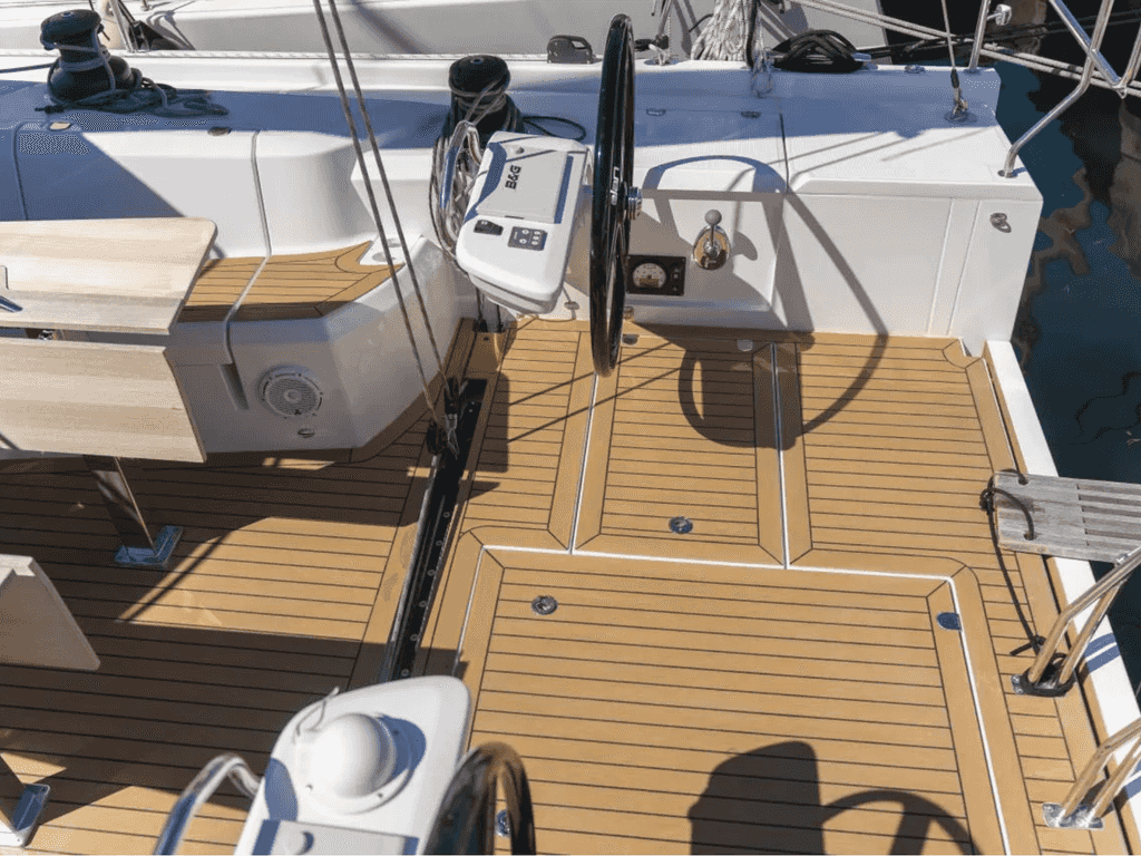 Photo 5 of Sailing Grace