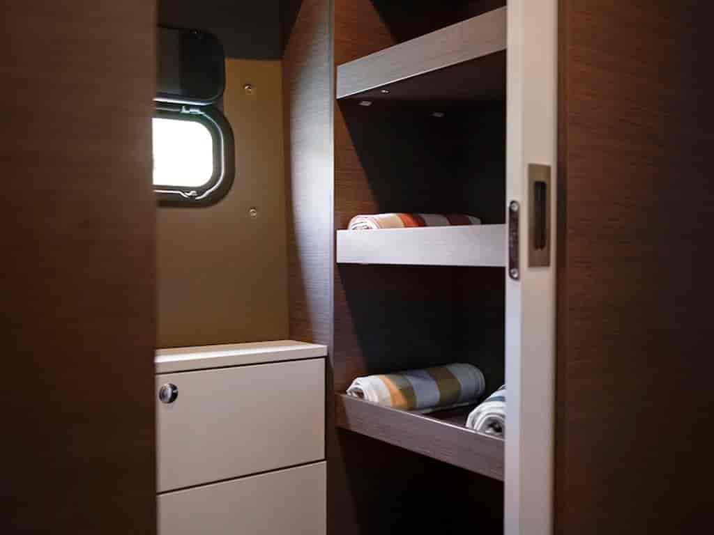 Boat picture 9