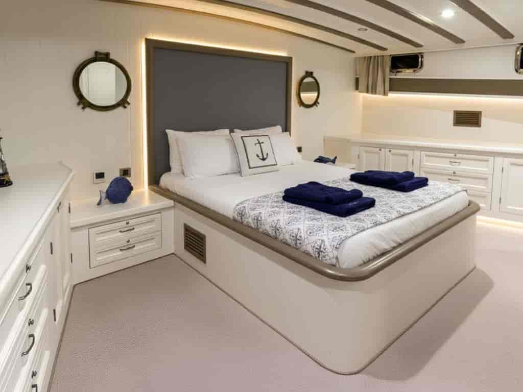 Boat picture 13