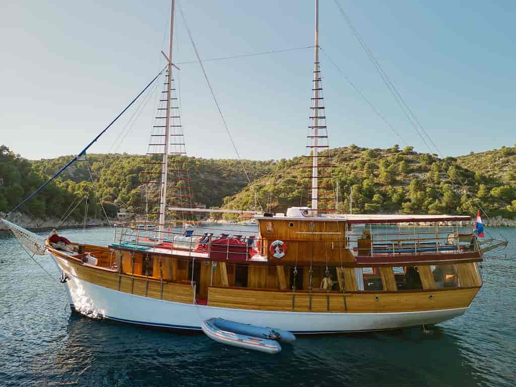 Boat picture 9
