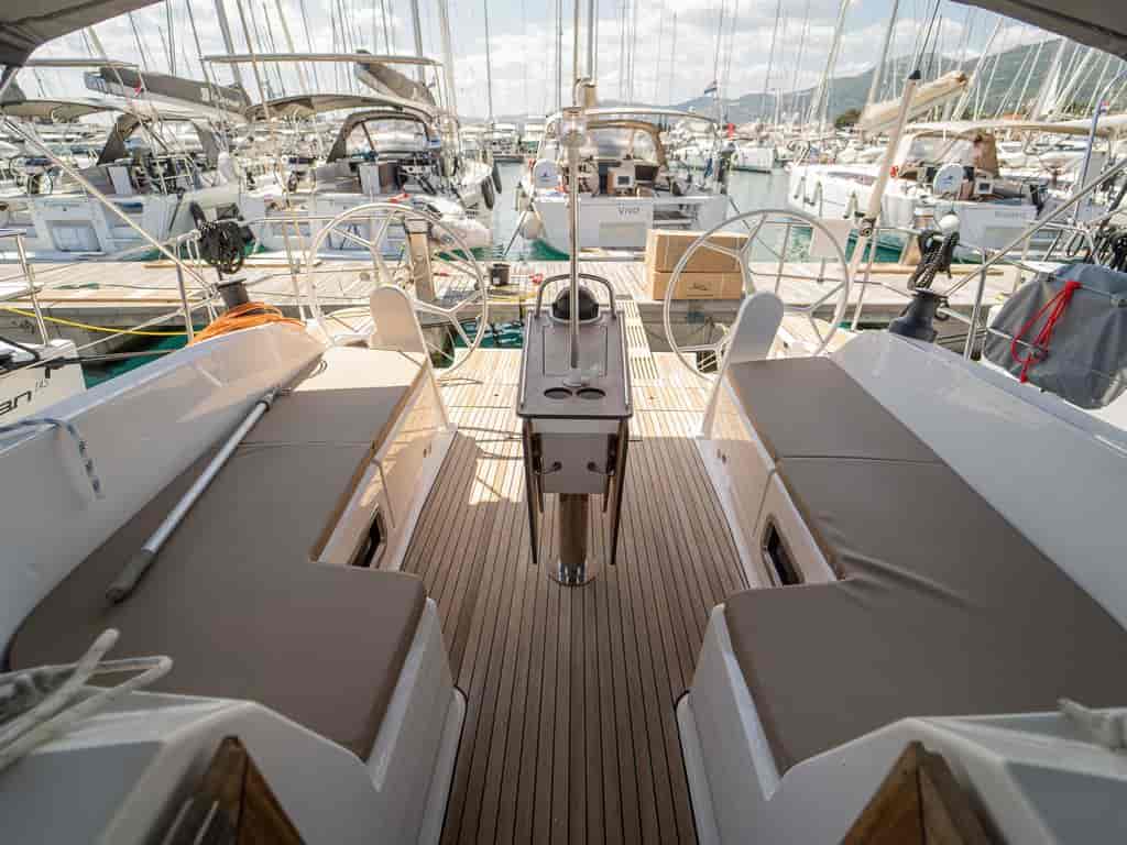 Photo 4 of Nauti Girl