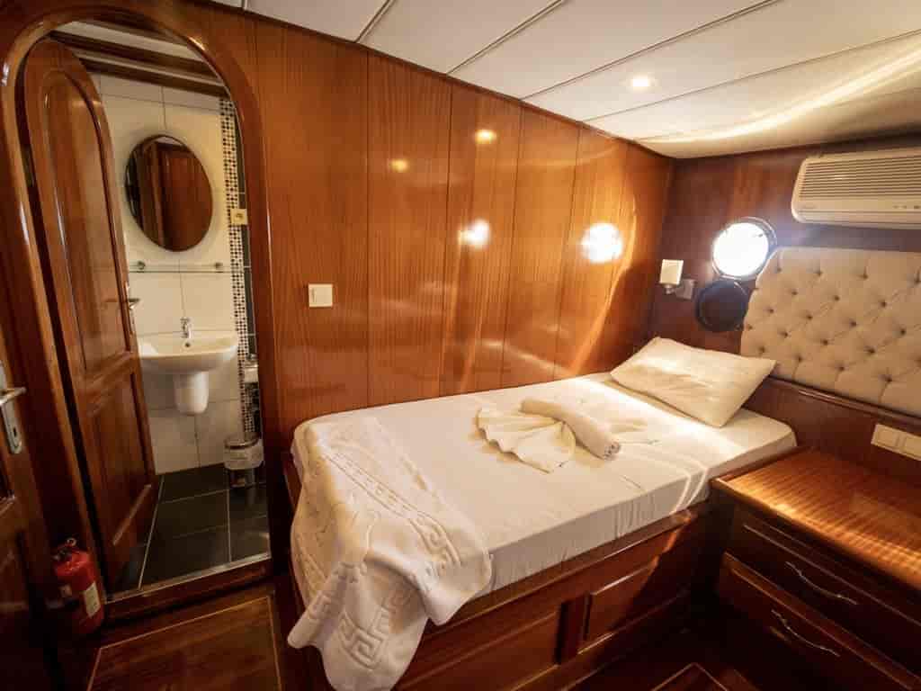 Boat picture 2