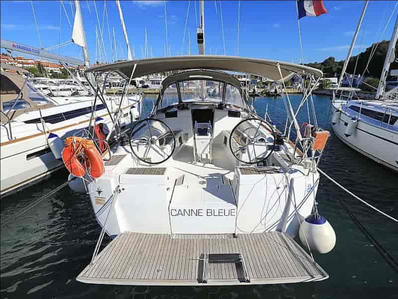 Photo of undefined, image 1 of 16