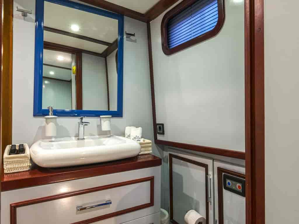 Boat picture 4