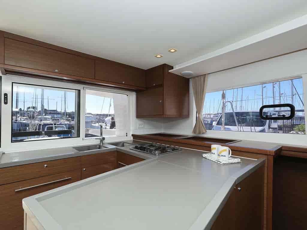 Boat picture 17