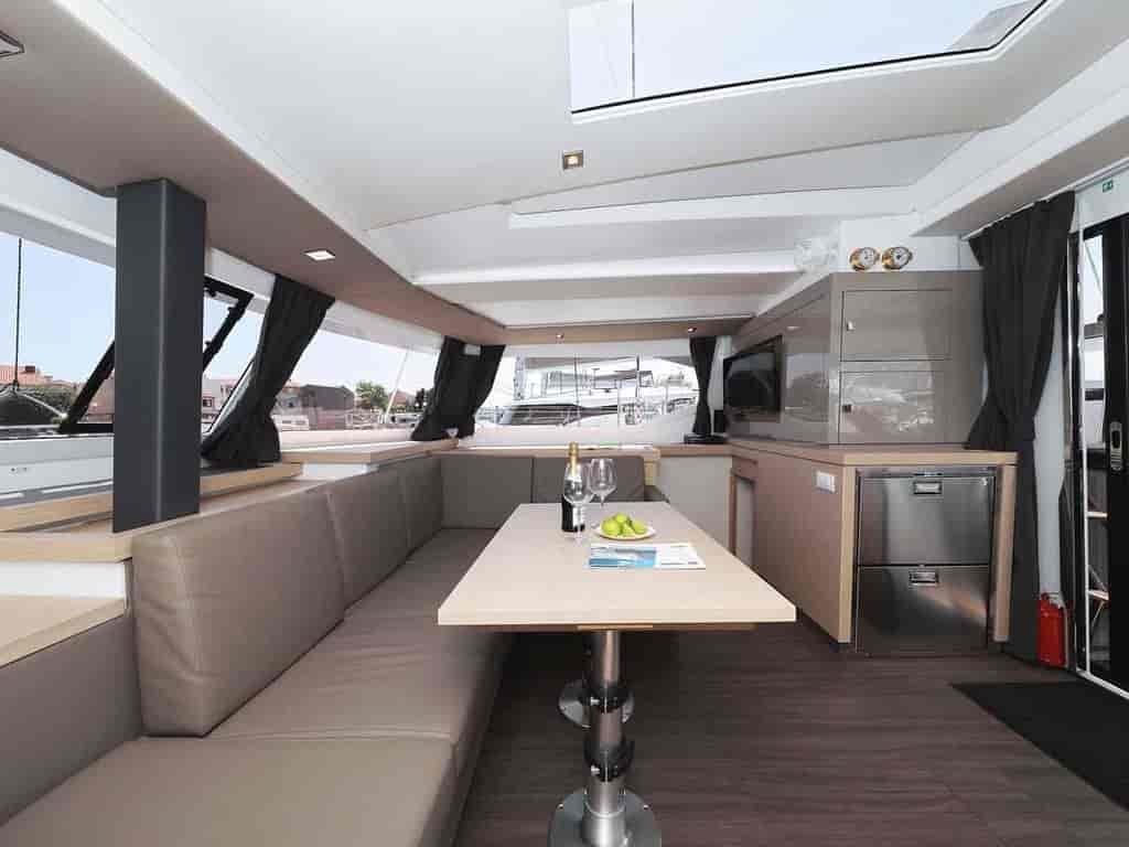 Boat picture 17