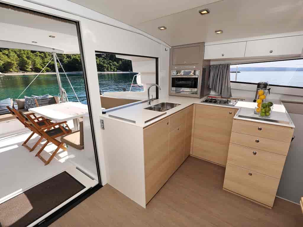 Boat picture 17