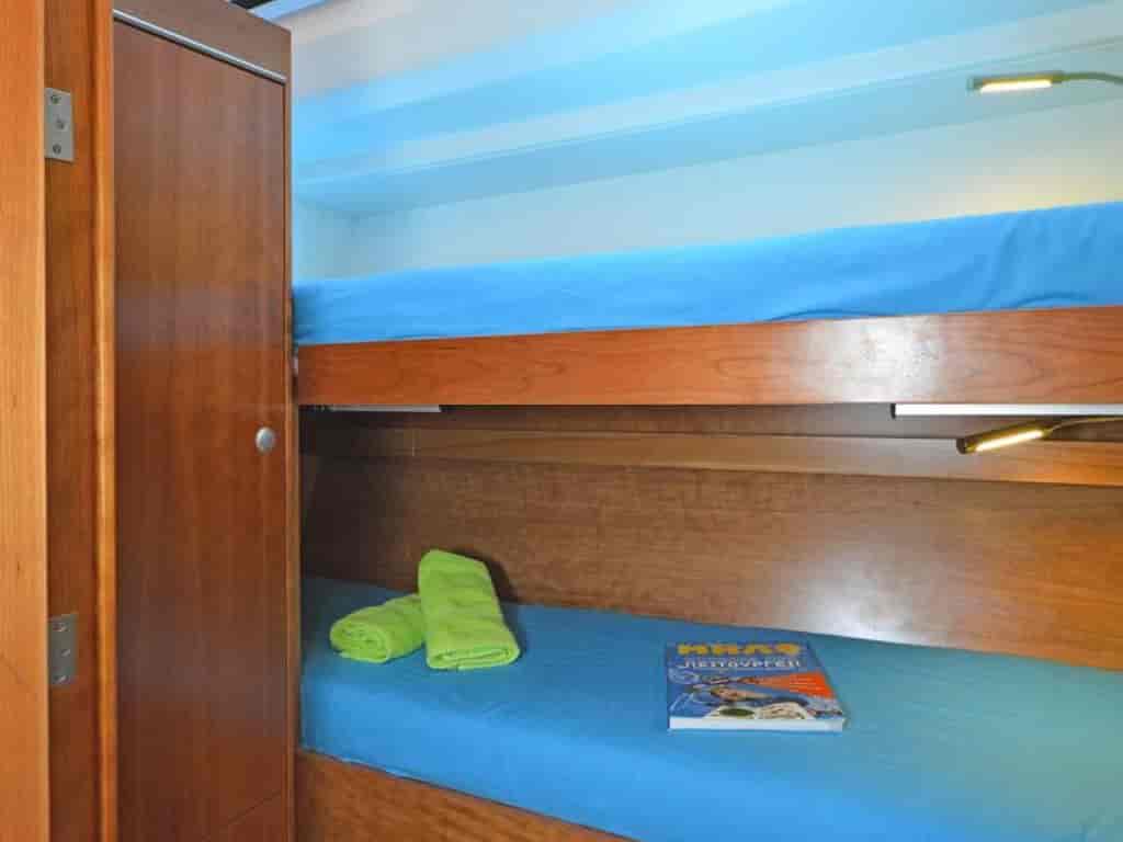 Boat picture 16