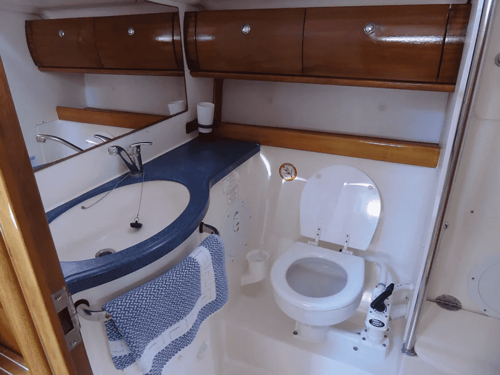 Boat picture 17