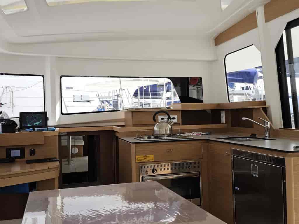 Boat picture 14