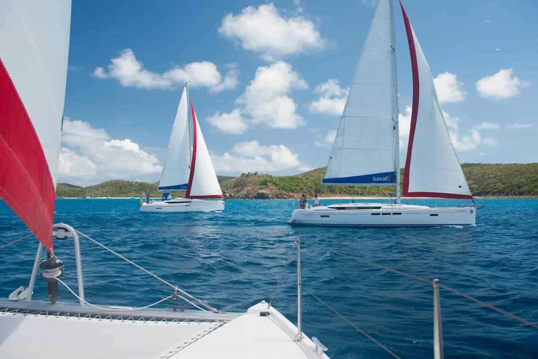 The Process of Renting a Sailboat, Yacht, or Catamaran – blog header image