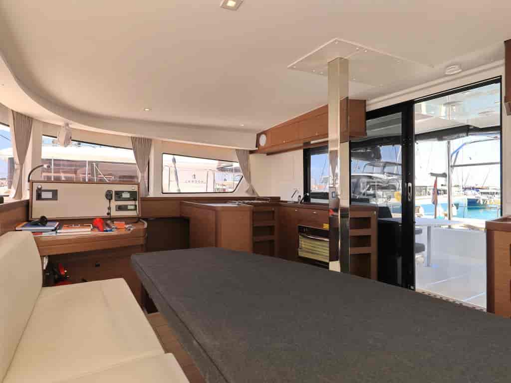 Boat picture 16