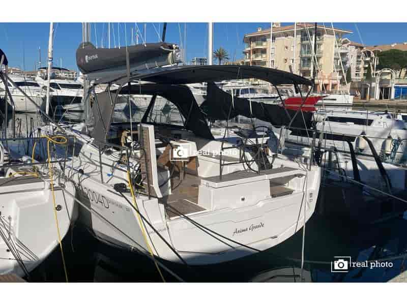 Photo of undefined, image 1 of 5