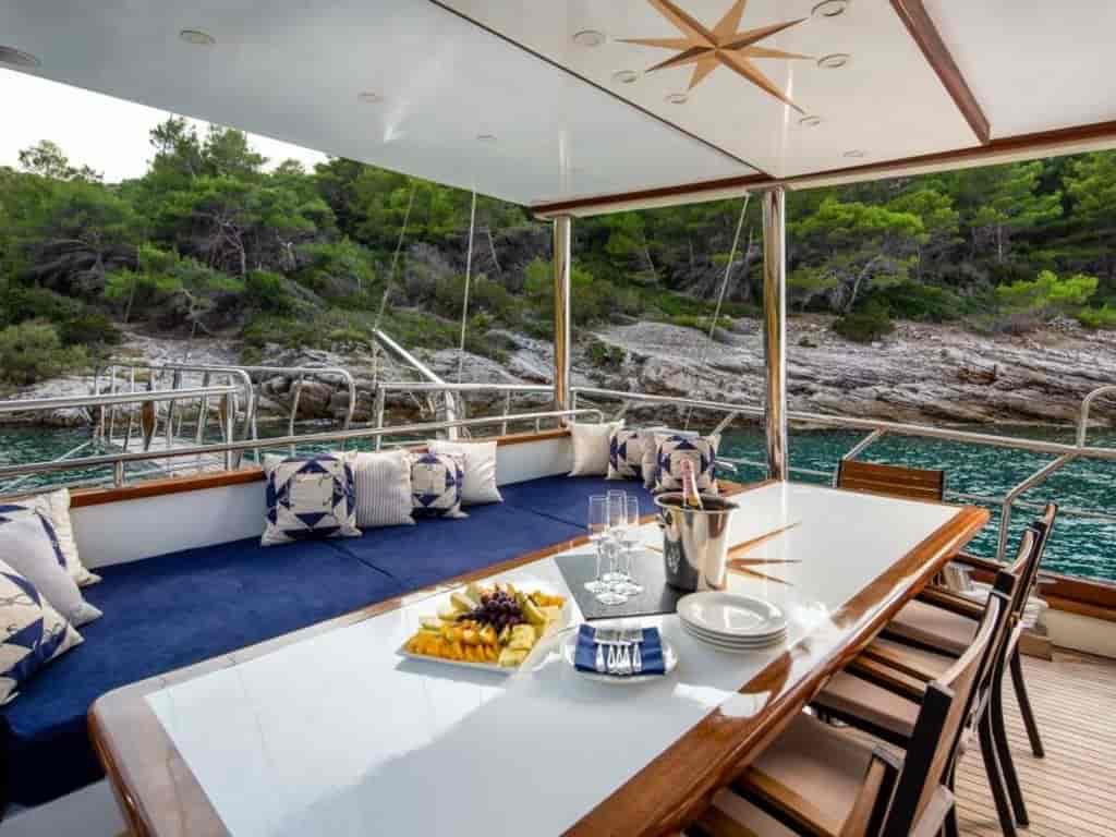 Boat picture 14