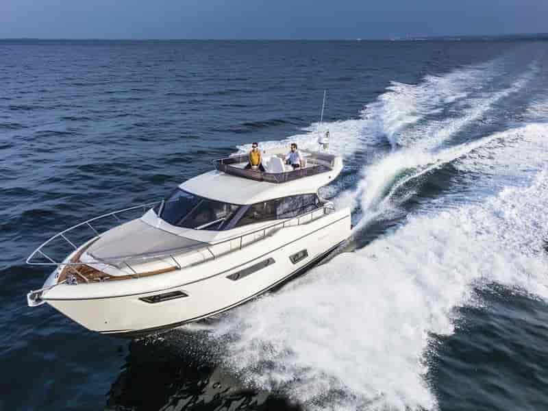 Photo of Lady Esmeralda, image 1 of 5
