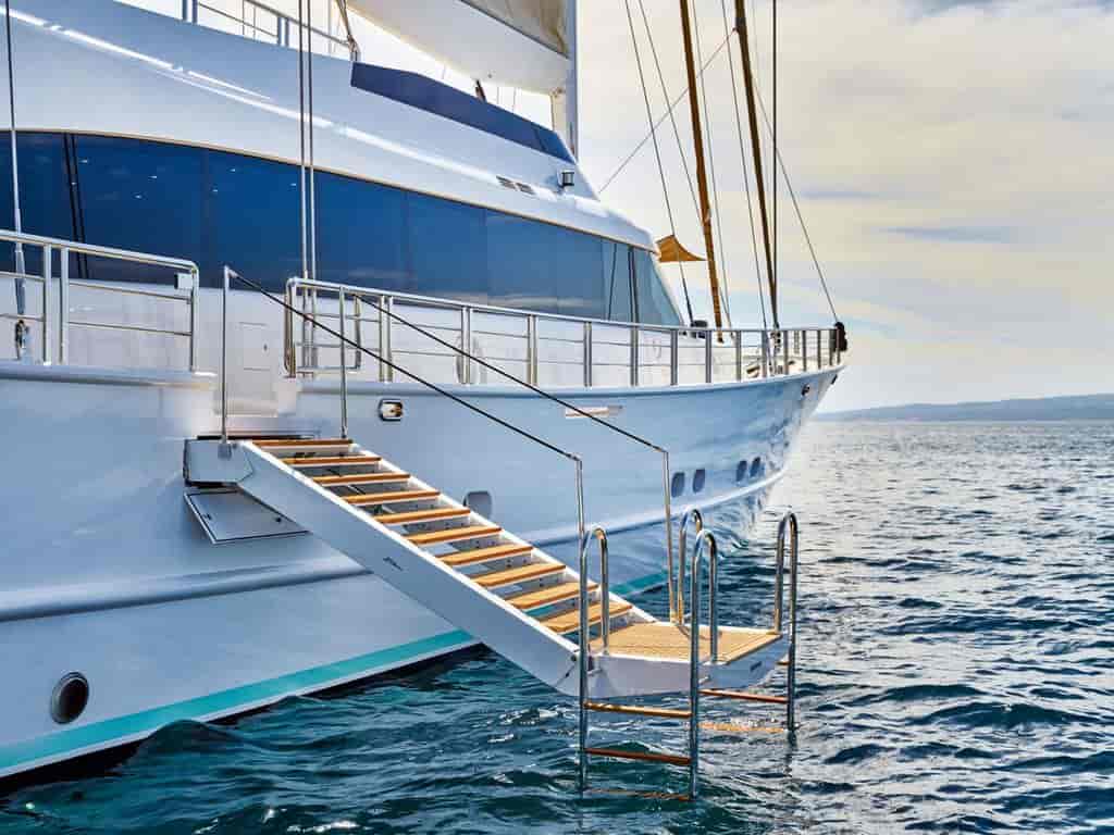 Boat picture 9