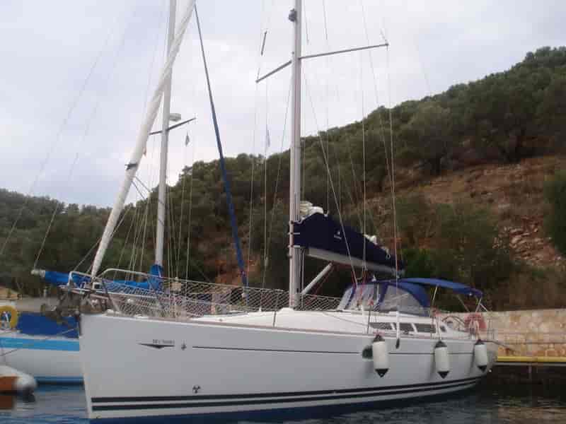 Photo of undefined, image 1 of 7