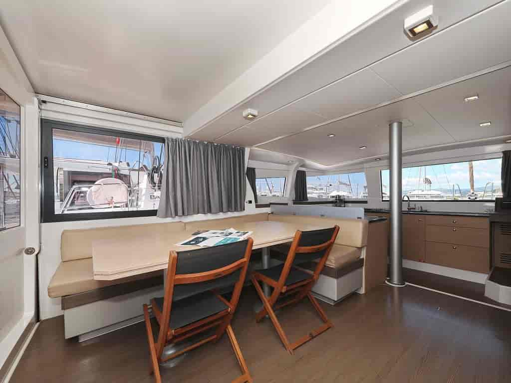 Boat picture 17