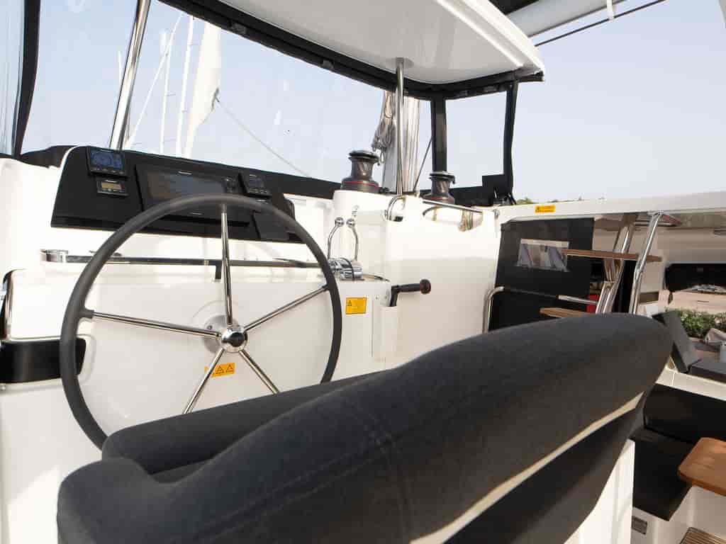 Boat picture 16