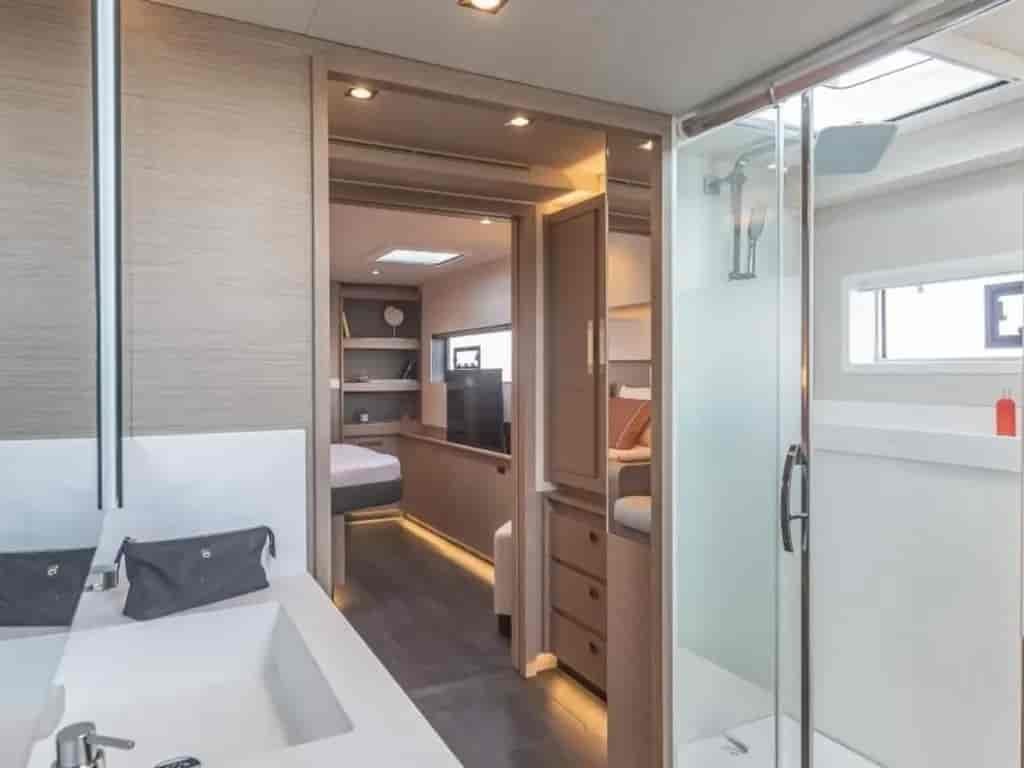 Boat picture 9