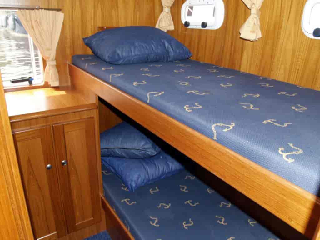 Boat picture 9