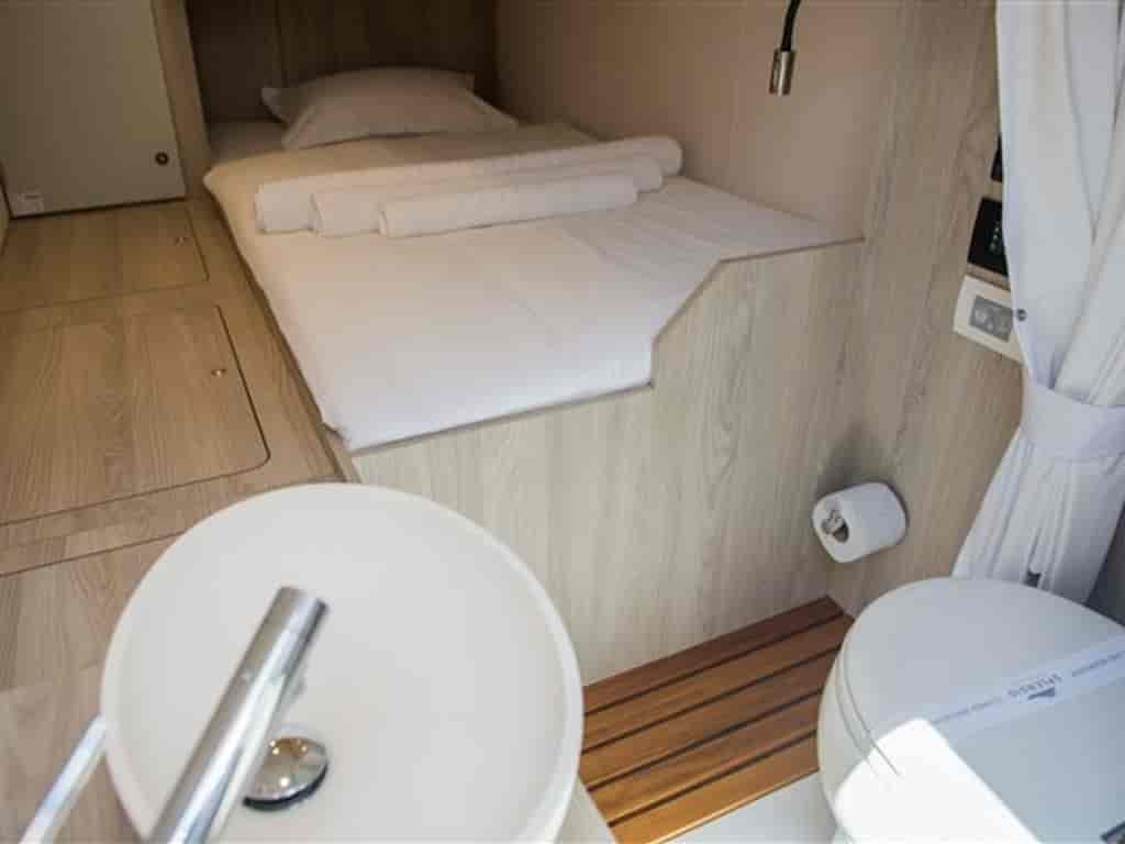 Boat picture 17