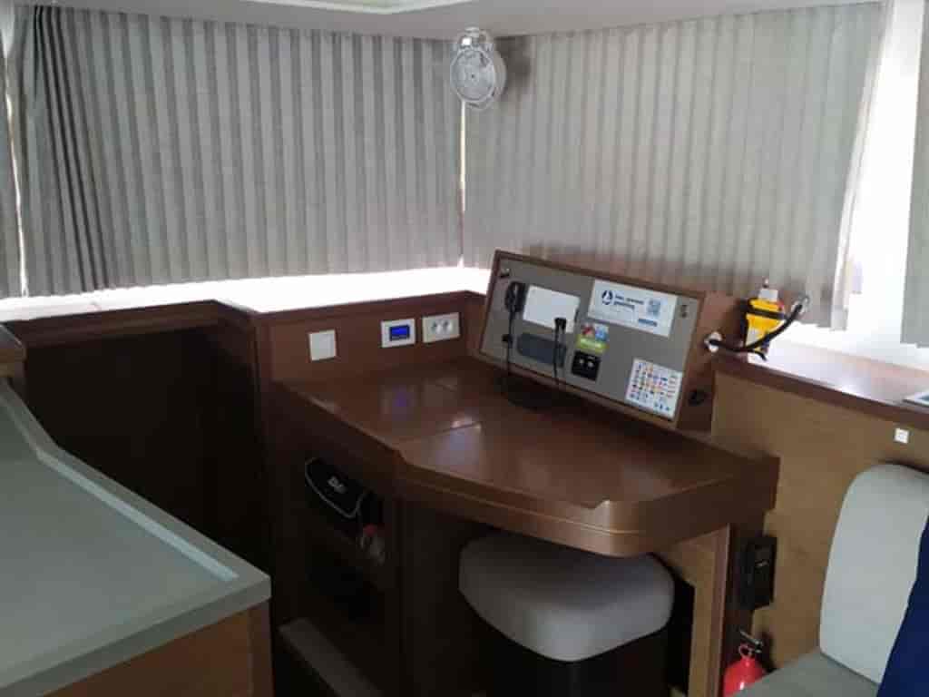Boat picture 9