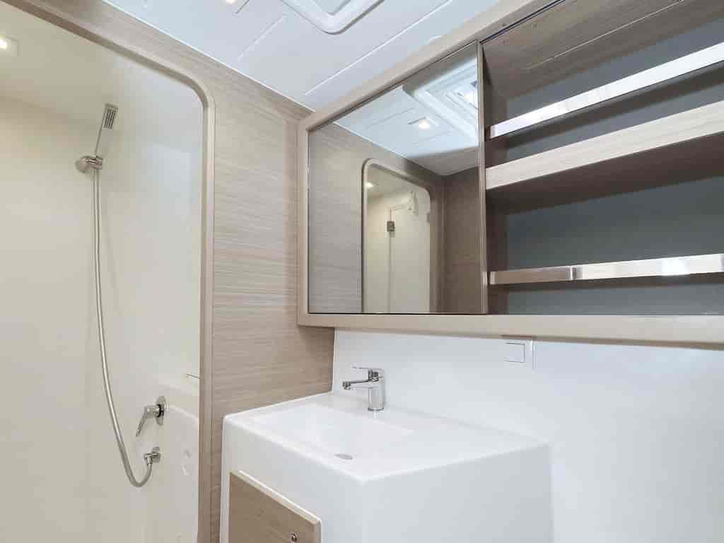 Boat picture 9