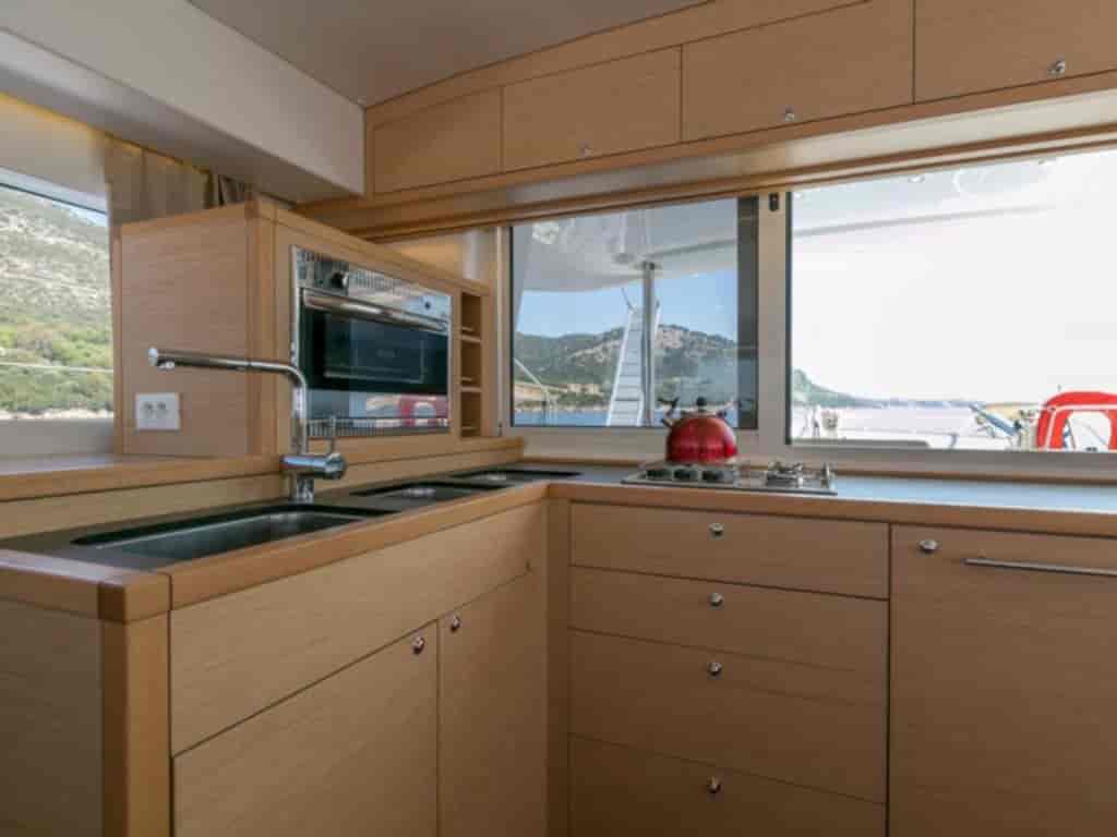 Boat picture 18